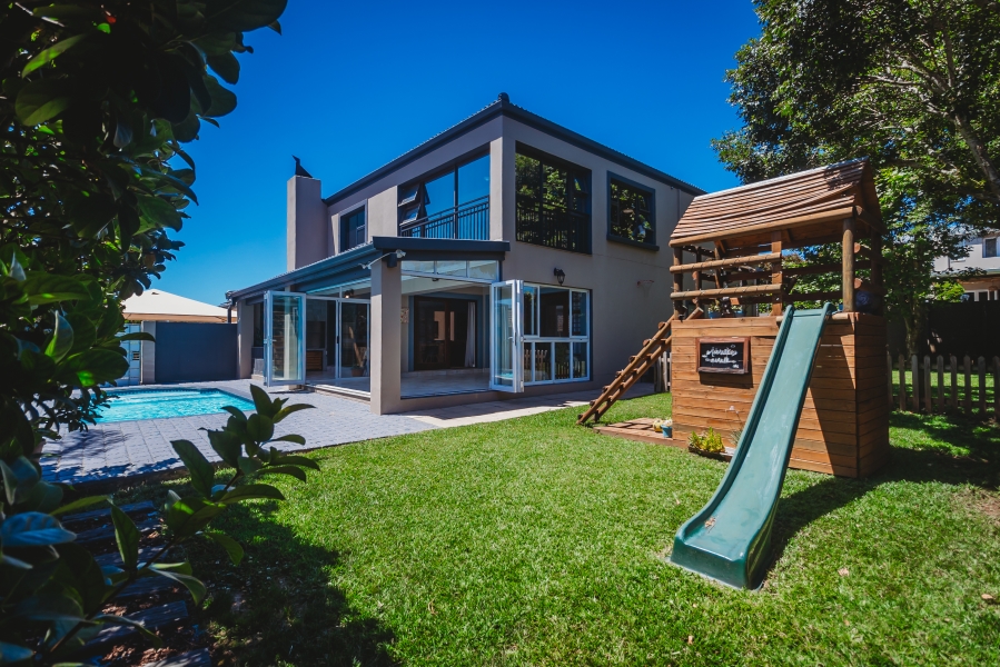 5 Bedroom Property for Sale in Panorama Western Cape